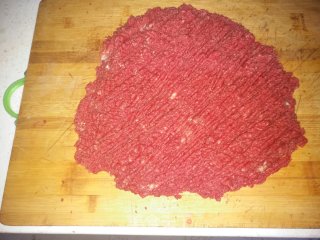汉堡牛肉饼的做法步骤：3
