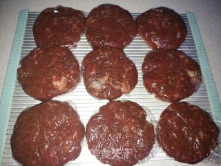汉堡牛肉饼的做法步骤：9