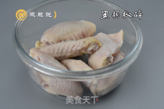 减肥餐～盐煎鸡翅的做法步骤：2
