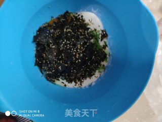 海苔鸡蛋饼的做法步骤：2