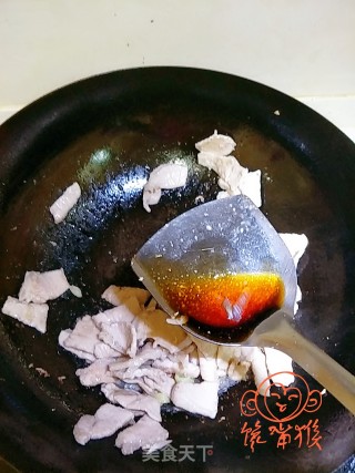芹菜炒里脊的做法步骤：4
