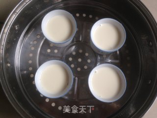 奶香炖蛋的做法步骤：6
