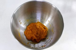 亚麻籽南瓜软欧的做法步骤：2