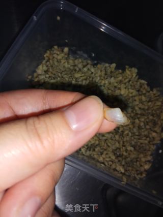 蚬肉煎蛋的做法步骤：2