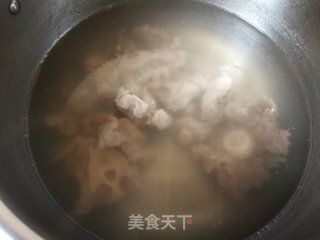 萝卜枸杞牛尾汤的做法步骤：7