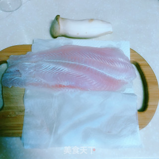 菌菇鲜蔬鱼滑的做法步骤：2