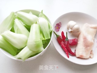 炒青菜梗的做法步骤：1
