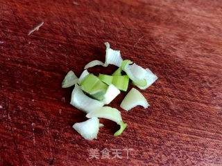 素炒红萝卜的做法步骤：2