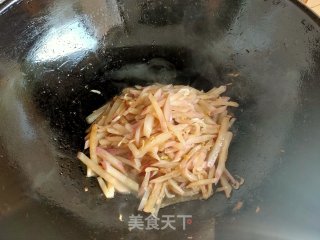 素炒红萝卜的做法步骤：11