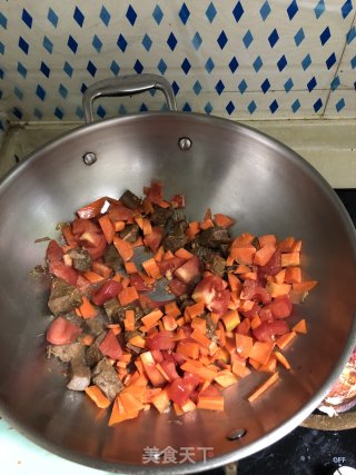 番茄胡萝卜清烧牛肉的做法步骤：3