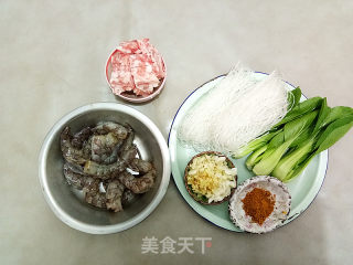 咖喱粉丝虾的做法步骤：1