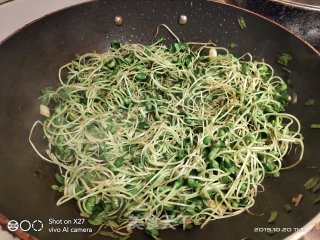 葱香黑豆芽的做法步骤：7
