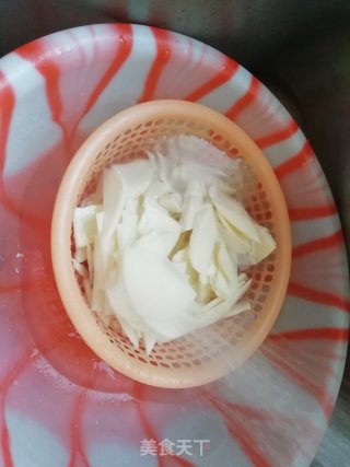 素炒地瓜的做法步骤：2