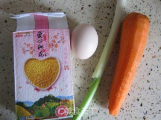 小米鸡蛋饼的做法步骤：1