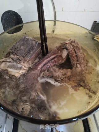 酱牛大骨的做法步骤：3