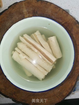 凉拌豆杆的做法步骤：2