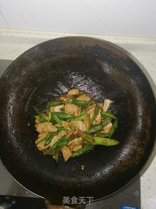 辣椒炒肉的做法步骤：6
