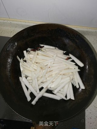 辣炒红萝卜的做法步骤：4