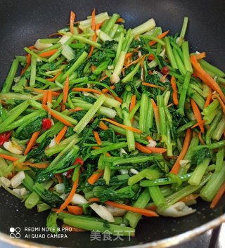 香芹肉丝的做法步骤：8