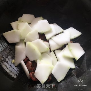 冬瓜炒腊肠的做法步骤：7