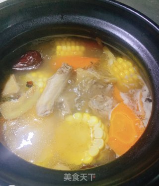 胡萝卜玉米鸽子汤的做法步骤：6