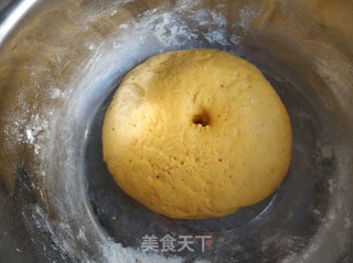 南瓜花卷的做法步骤：5