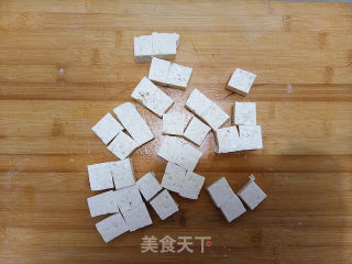 虾仁烧豆腐的做法步骤：4