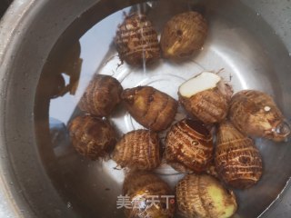 日式滚煮芋头的做法步骤：2