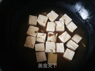 蒜苗炖豆腐的做法步骤：7