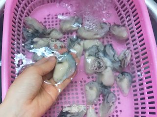 胡椒生蚝汤的做法步骤：2