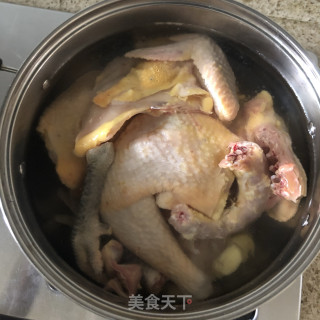 鸡汤的做法步骤：1
