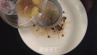 葱油鸡的做法步骤：7