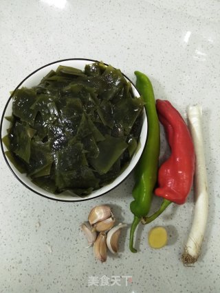 尖椒炒海带的做法步骤：3