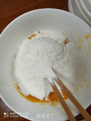 南瓜手工面鱼的做法步骤：2
