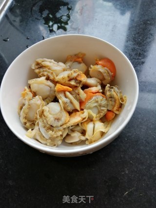 “萝卜”胡萝卜黄瓜扇贝肉的做法步骤：1