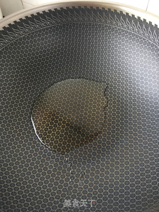 章鱼肚焖烧芋头的做法步骤：4