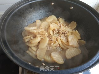 蚝油肉末烧萝卜的做法步骤：9