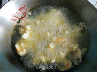 椒盐虾仁的做法步骤：4