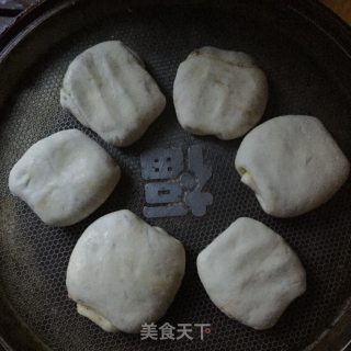 芝麻盐小饼的做法步骤：7