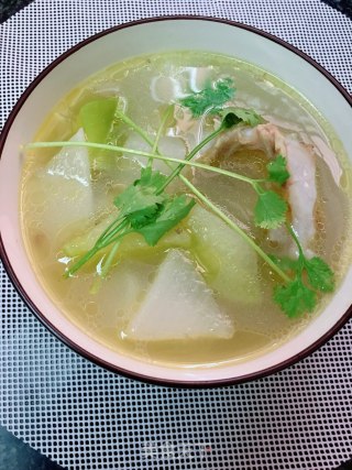 青白萝卜煲牛骨汤的做法步骤：10