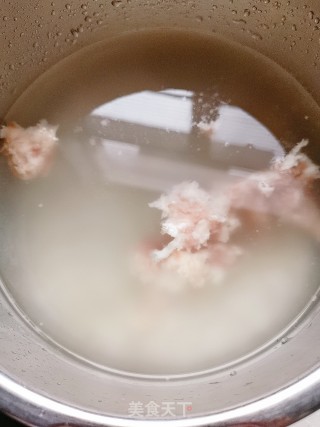 藜麦瘦肉粥的做法步骤：2