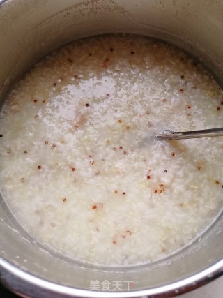 藜麦瘦肉粥的做法步骤：3