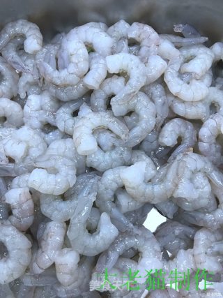 香酥虾仁的做法步骤：1