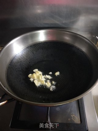 包菜炒粉丝的做法步骤：4