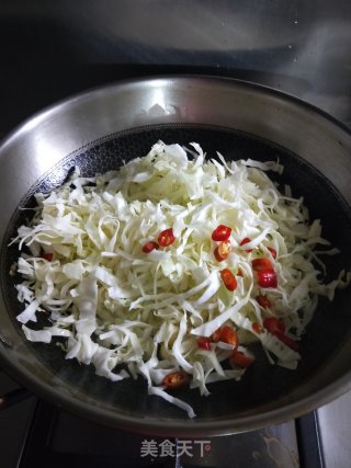 包菜炒粉丝的做法步骤：5