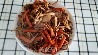 干炒黄花菜的做法步骤：5