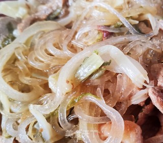 东北家常菜白菜猪肉炖粉条的做法步骤：10