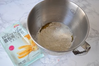 蓝莓酥粒面包的做法步骤：2