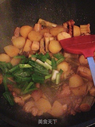 笋干土豆炖肉的做法步骤：12