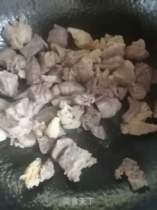 西红柿牛腩的做法步骤：4